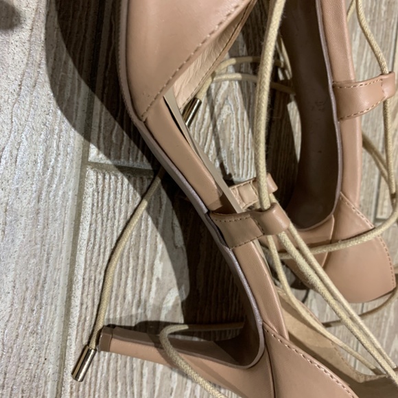 Shoes ankle strap - Picture 4 of 8